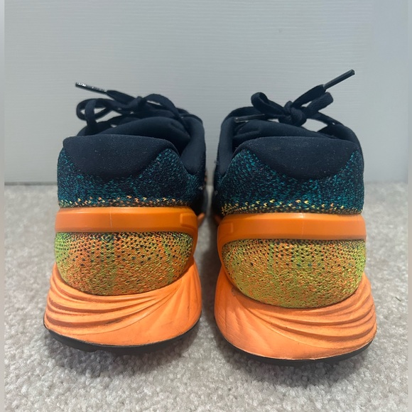 Nike Women Lunarglide 7 in Orange & Black - Picture 3 of 4